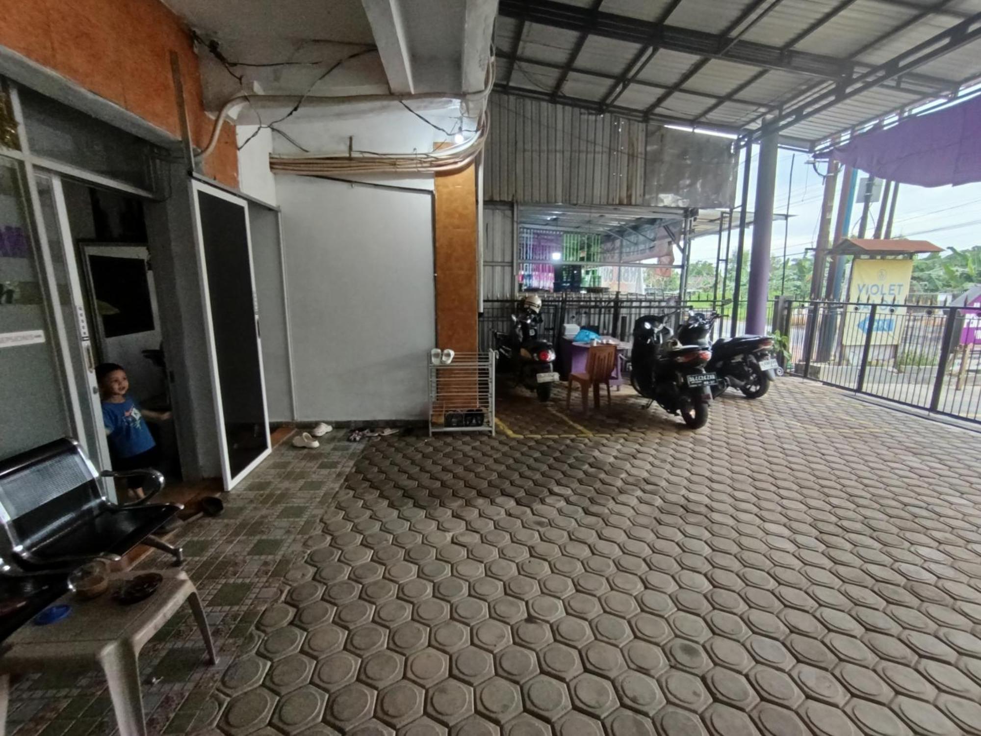 Penginapan Violet Doorz Syariah Banjarbaru Экстерьер фото